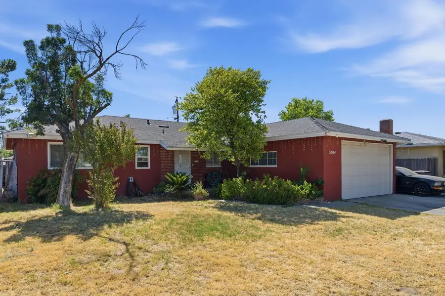 3504 N Wolters Avenue, Fresno, CA 93726 - #2