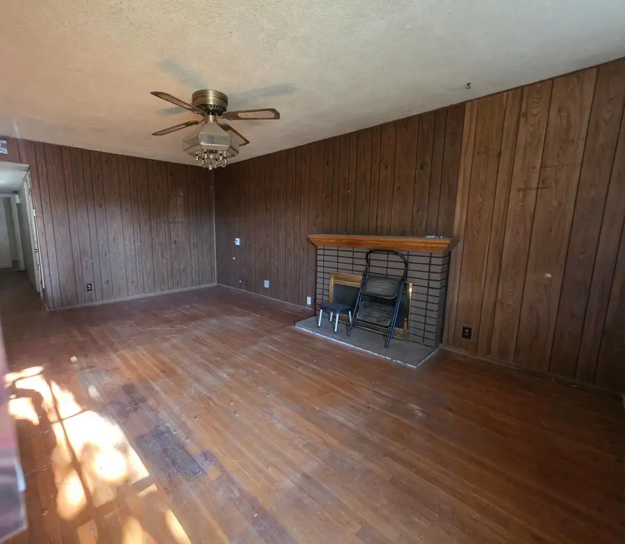 2001 N Burl Drive, Hanford, CA 93230 - #3