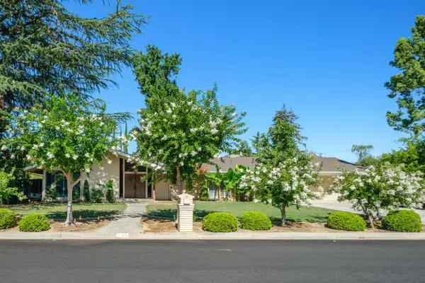 5367 N Briarwood Avenue, Fresno, CA 93711
