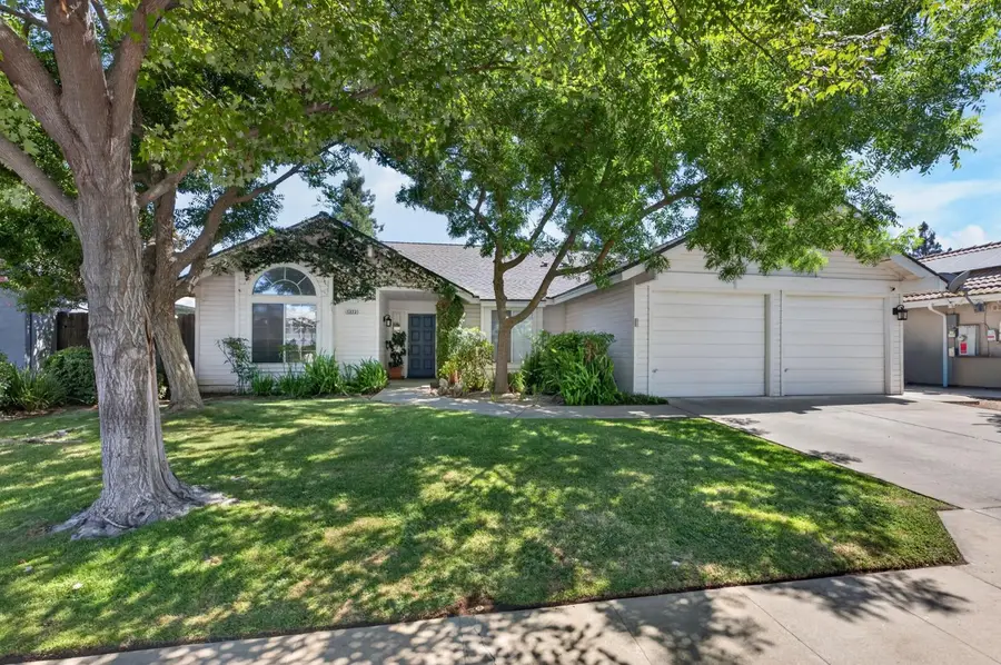 1373 E Portland Avenue, Fresno, CA 93720 - #2
