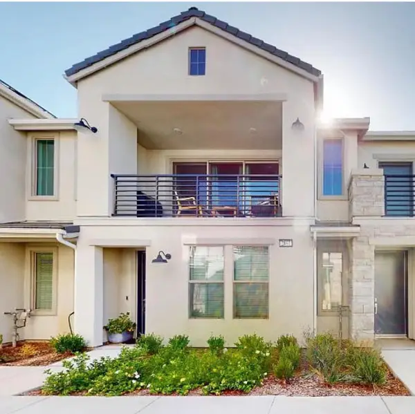 2826 E Tamarind Drive, Fresno, CA 93730