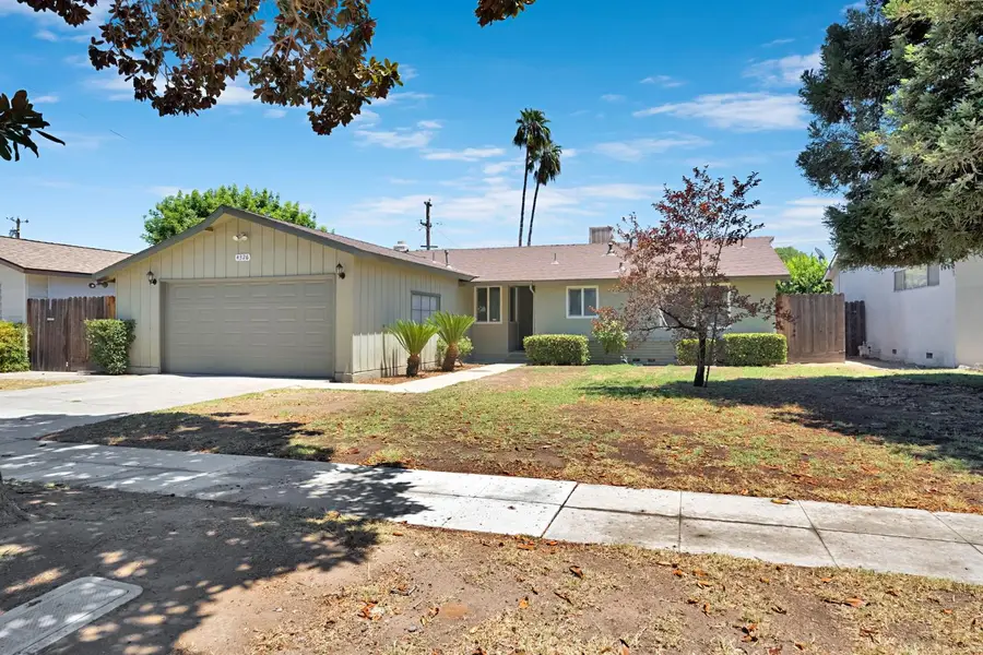 4326 N Gearhart Avenue, Fresno, CA 93726 - #3