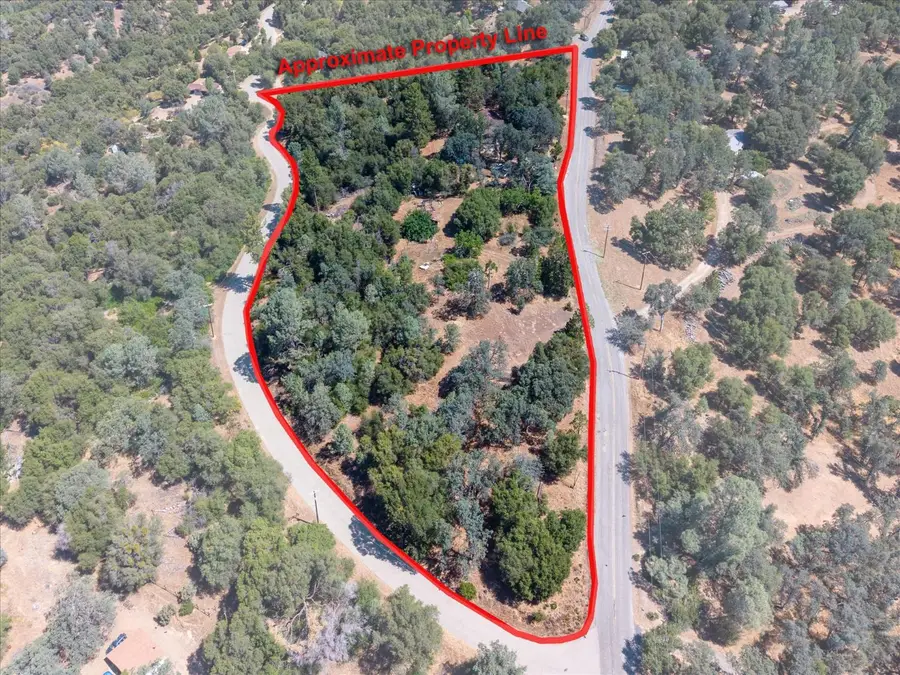 40528 Jean Road W, Oakhurst, CA 93644 - #3