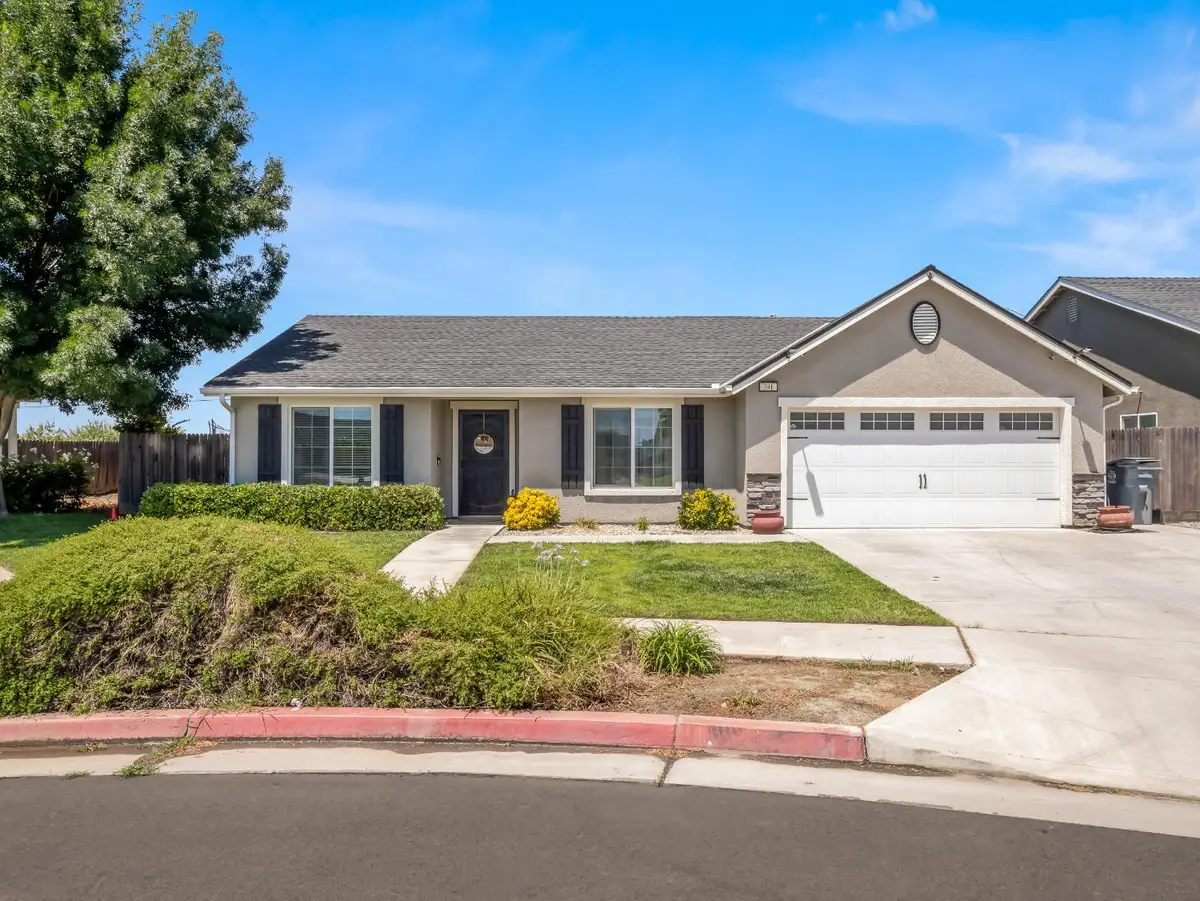 391 Rosewood Avenue, Sanger, CA 93657 - #1