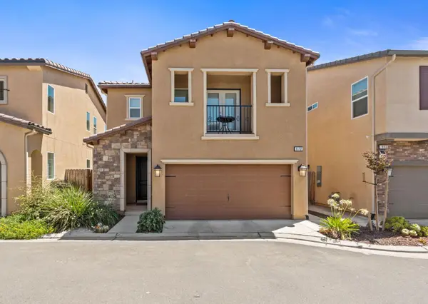 972 Winchell Way W, Madera, CA 93636