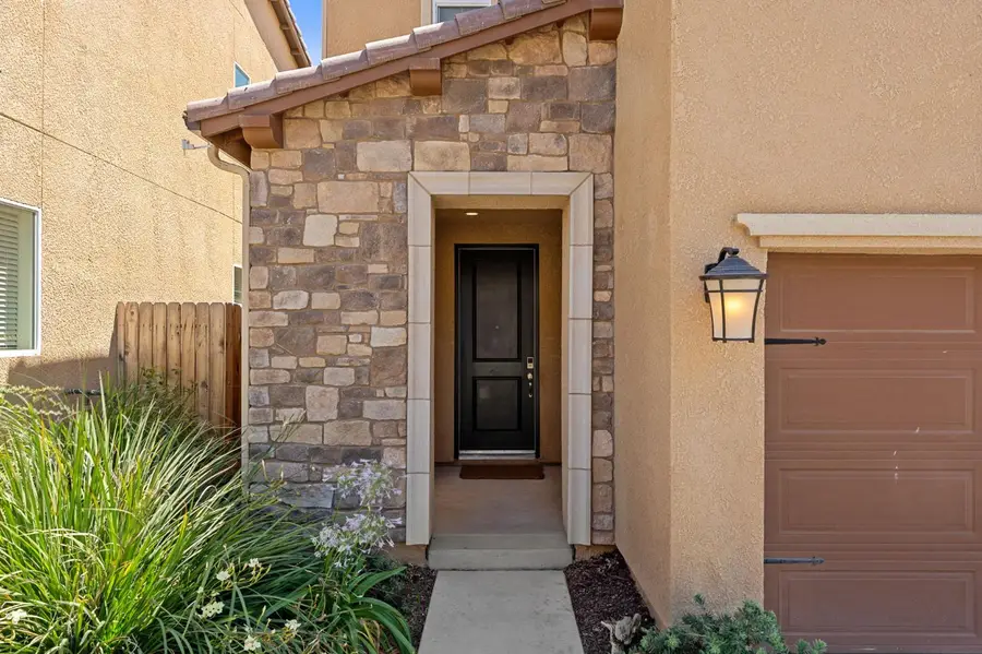 972 Winchell Way W, Madera, CA 93636 - #2