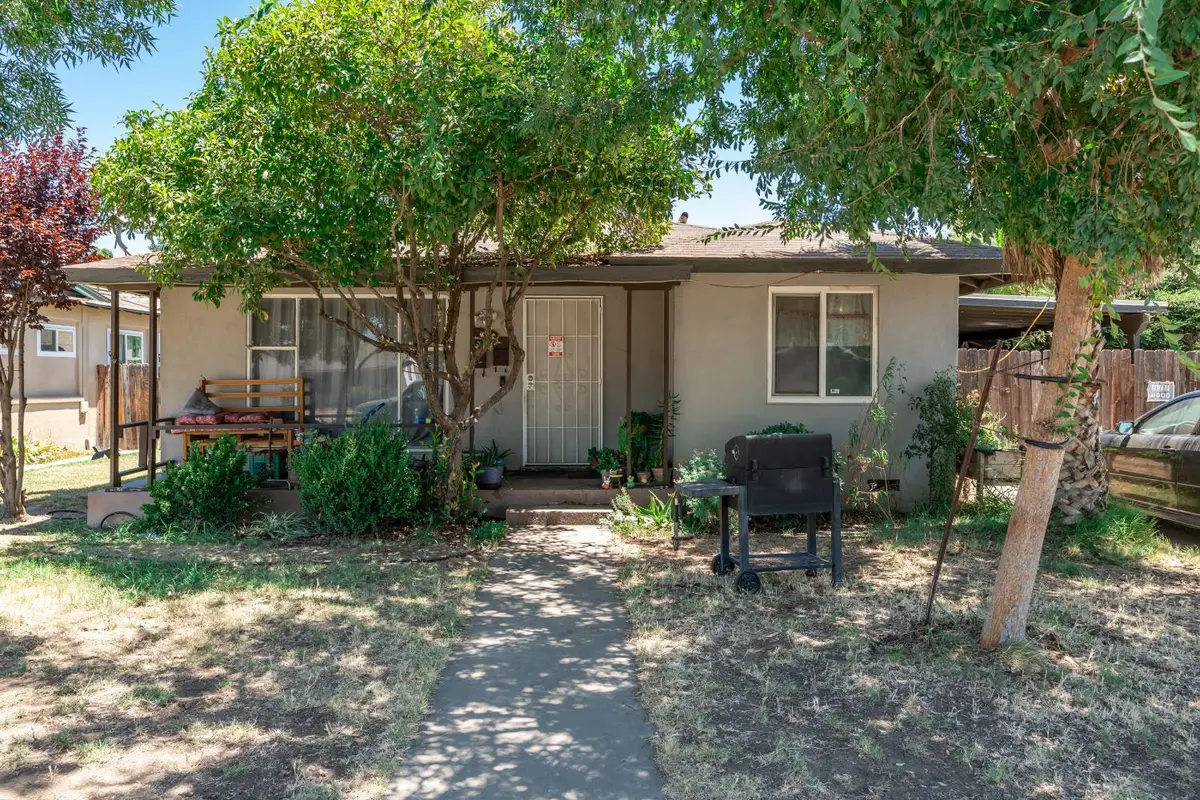 417 S J Street, Madera, CA 93637 - #1