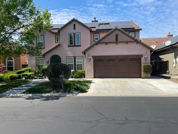 4683 N Arrow Ridge Way, Clovis, CA 93619