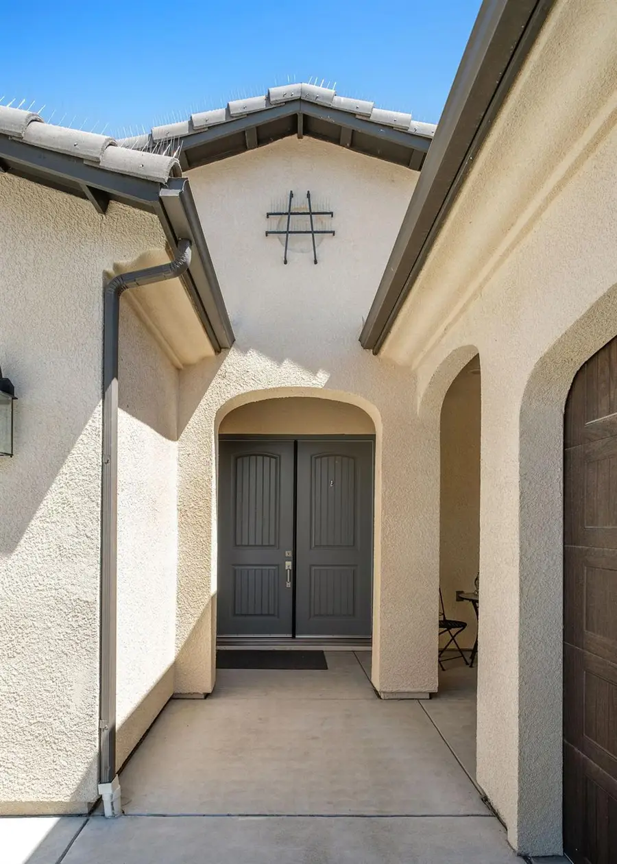 11298 N Via San Toma Drive, Fresno, CA 93730 - #3