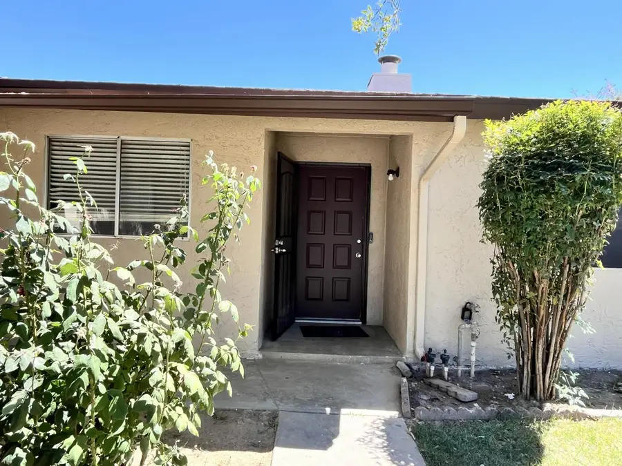 5337 W Richert Avenue, Fresno, CA 93722 - #3