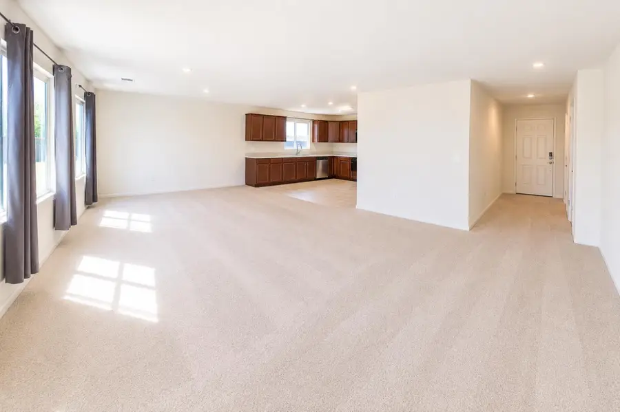 5433 E Eugenia Avenue, Fresno, CA 93727 - #2