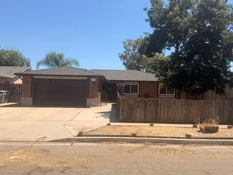 5954 E Pontiac Way, Fresno, CA 93727 - #2