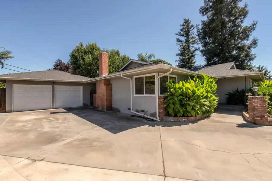 4754 N 4th Street, Fresno, CA 93726 - #2