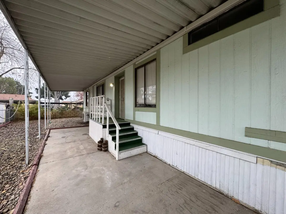 220 S Madera Ave #10, Kerman, CA 93630 - #1