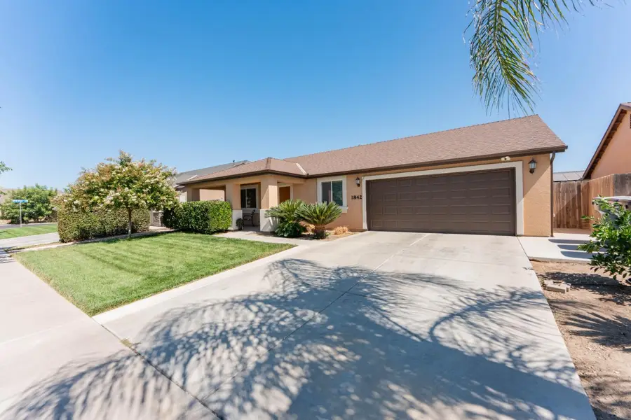 1842 Madalyn Avenue, Tulare, CA 93274 - #2