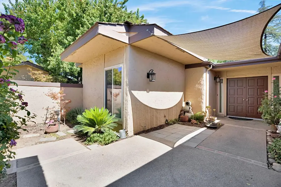 5308 N Colonial Avenue #102, Fresno, CA 93704 - #3