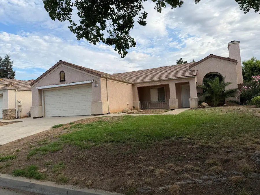 2350 E Fallbrook Avenue, Fresno, CA 93720 - #2