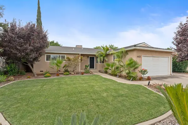 1422 Rall Avenue, Clovis, CA 93611