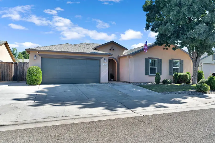 5585 E Laurite Avenue, Fresno, CA 93727 - #2