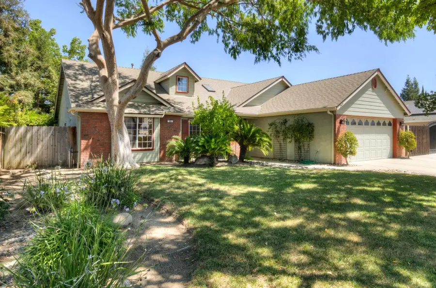 265 Decatur Avenue, Clovis, CA 93611 - #2