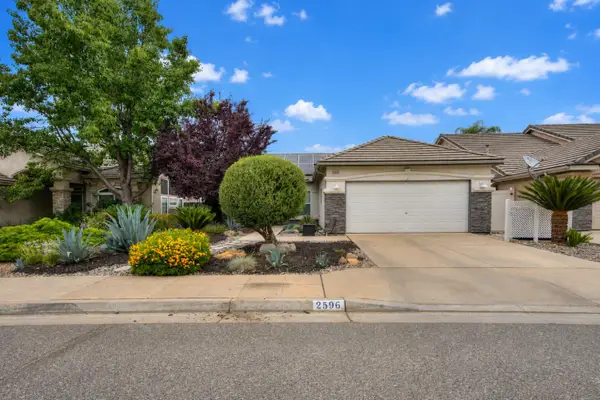 2596 E Plymouth Way, Fresno, CA 93720