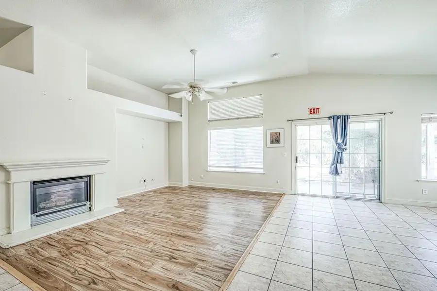 2274 S Eddy Avenue, Fresno, CA 93727 - #3
