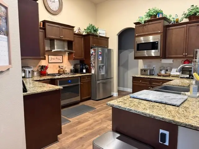 10935 E Swift Avenue, Clovis, CA 93619 - #2