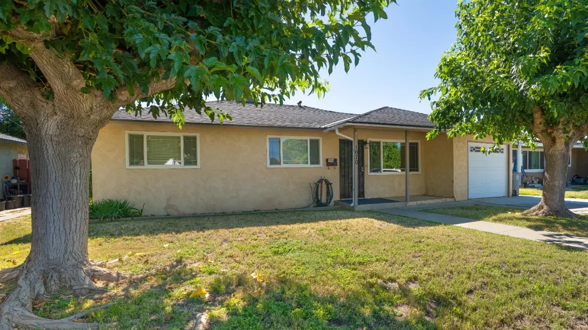 1070 N. Princeton Ave., Coalinga, CA 93210 - #1