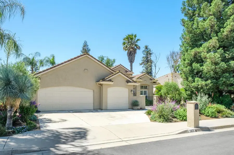 5431 W Bedford Avenue, Fresno, CA 93722 - #2