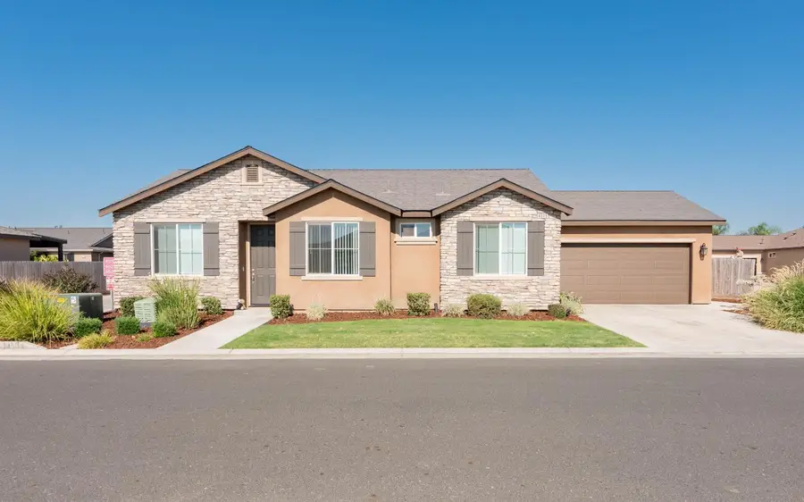 4005 S Fontana, Visalia, CA 93277 - #2