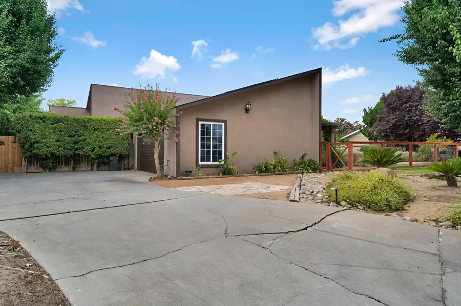 1643 W Bullard Avenue, Fresno, CA 93711 - #3