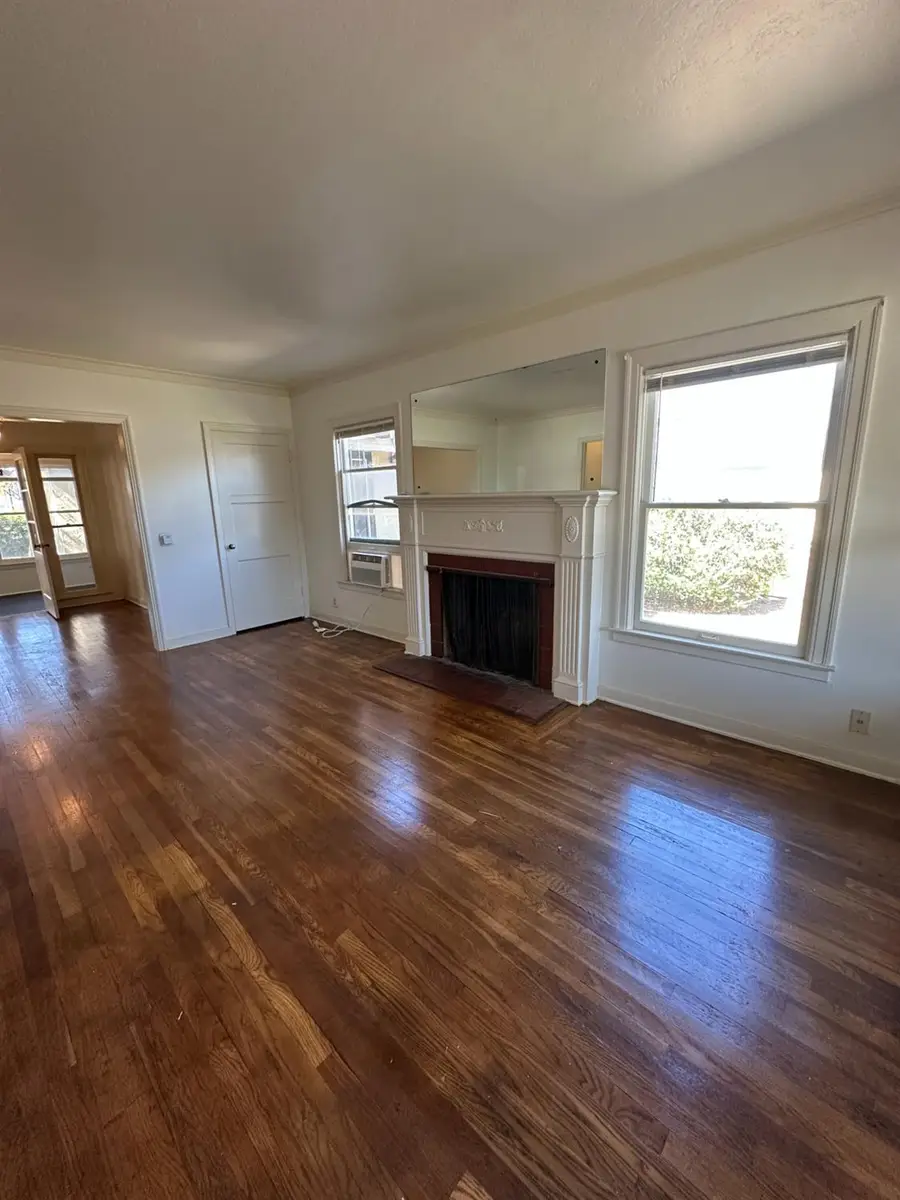 330 W Olive Avenue, Fresno, CA 93728 - #2