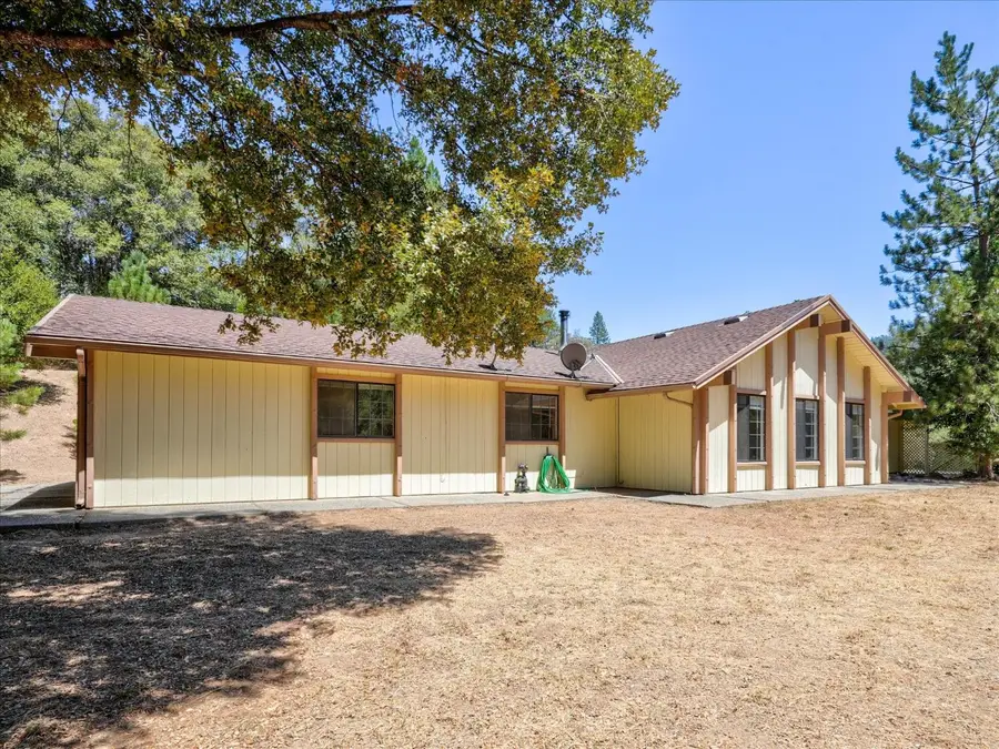 37912 China Creek Road, Oakhurst, CA 93644 - #2