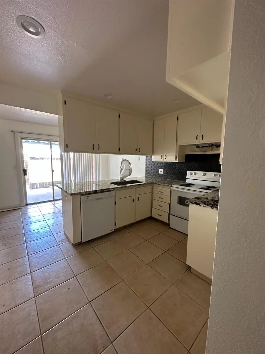 4767 N Cedar Avenue #103, Fresno, CA 93726 - #2