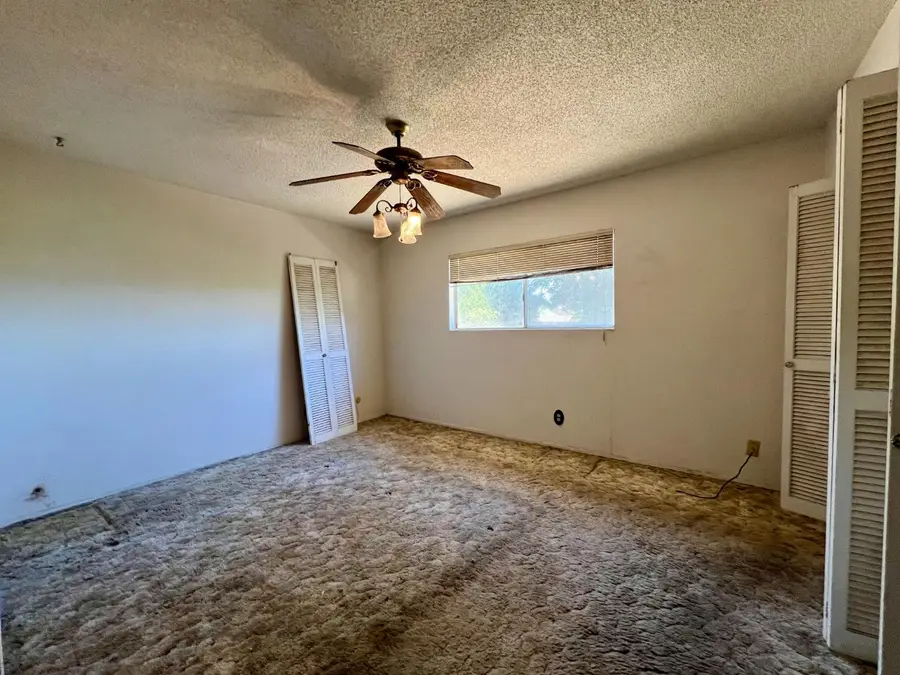 1569 E Olive Avenue, Porterville, CA 93257 - #2