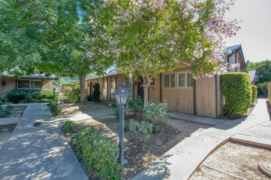 4909 N 7th Street #R, Fresno, CA 93726 - #2
