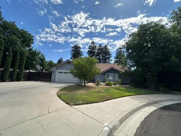 193 N N Laurel Avenue, Clovis, CA 93611