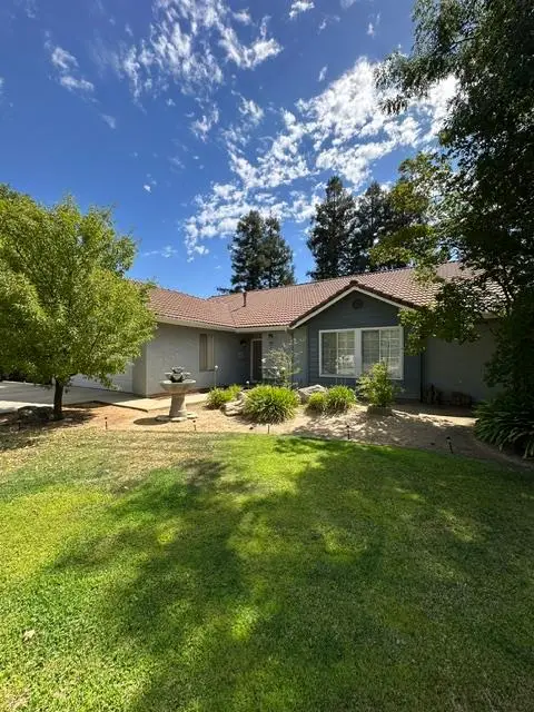 193 N N Laurel Avenue, Clovis, CA 93611 - #3