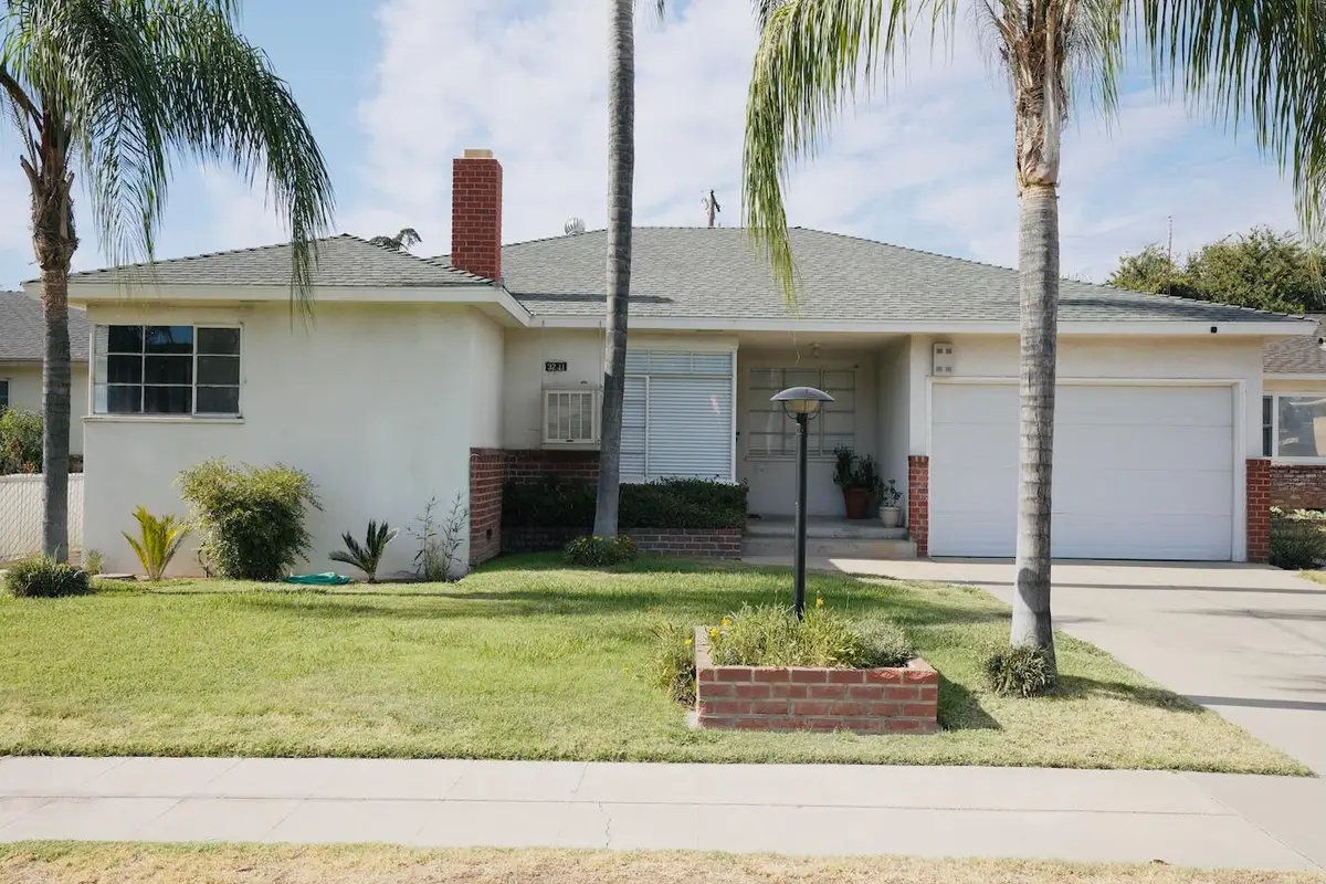 3211 E Ashlan Avenue, Fresno, CA 93726 - #1
