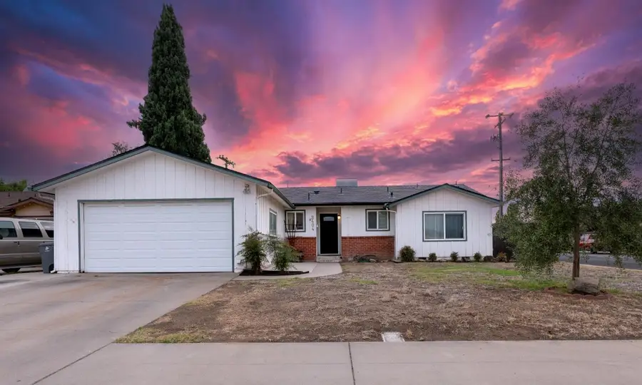 2404 Dewitt Avenue, Clovis, CA 93612 - #3