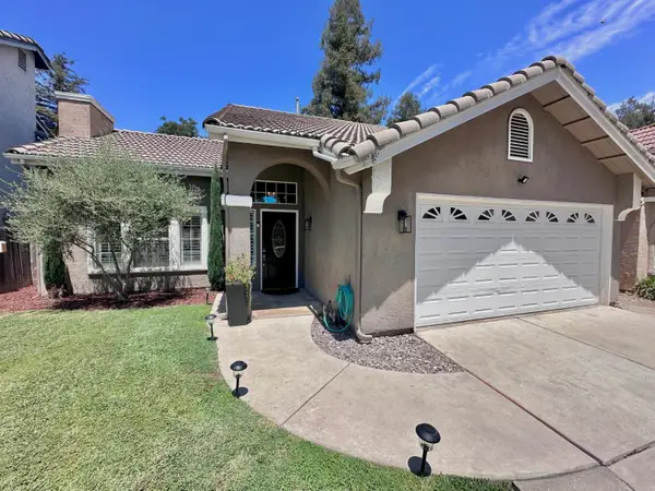 1426 E Salem Avenue, Fresno, CA 93720