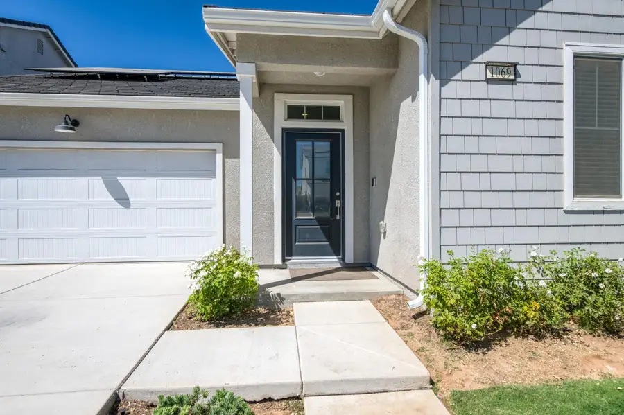 1069 Wolverton Way W, Madera, CA 93636 - #3