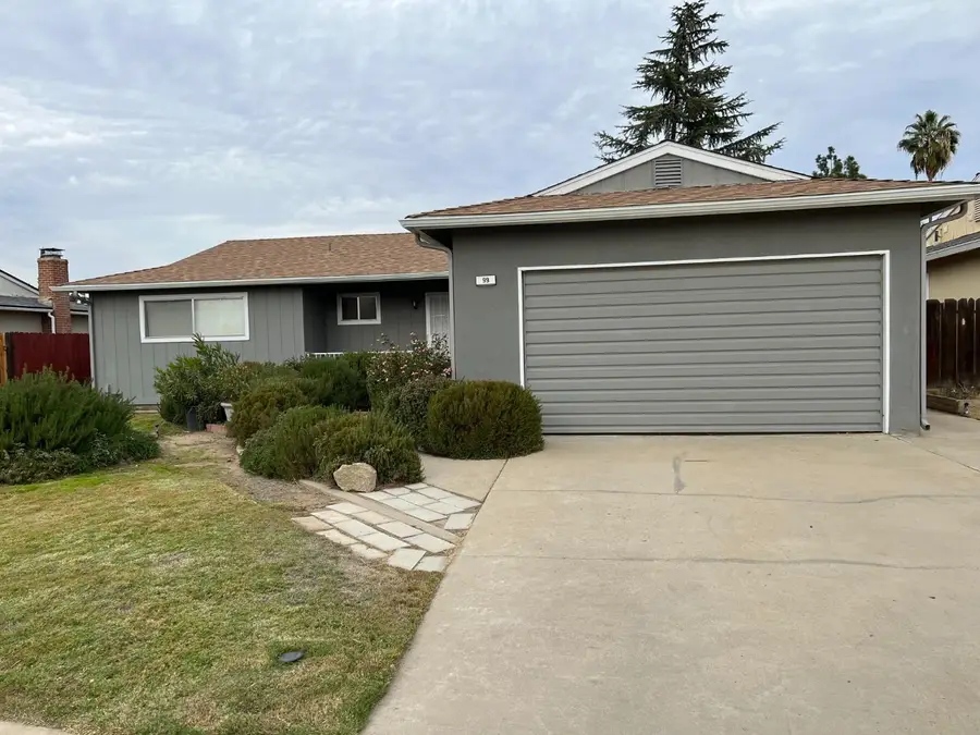99 W Ashcroft Avenue, Clovis, CA 93612 - #2