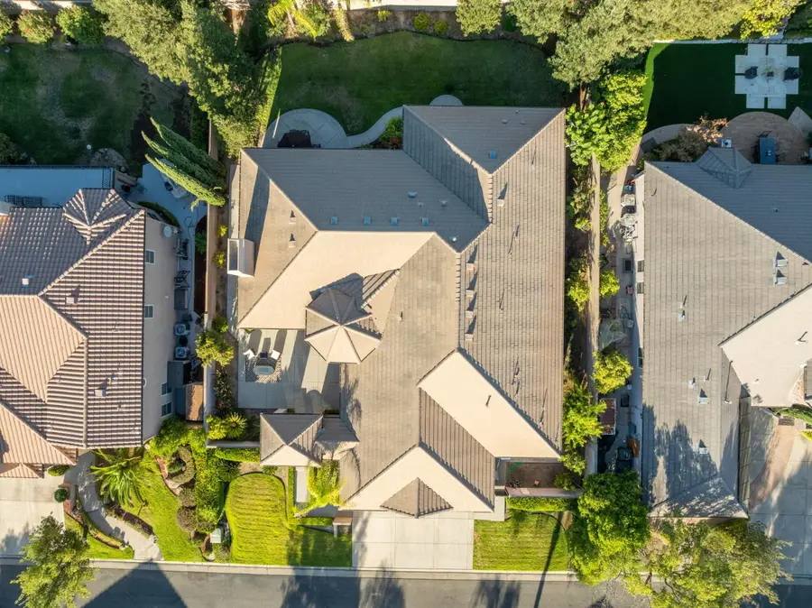 10788 N Golden Eagle Drive, Fresno, CA 93730 - #3