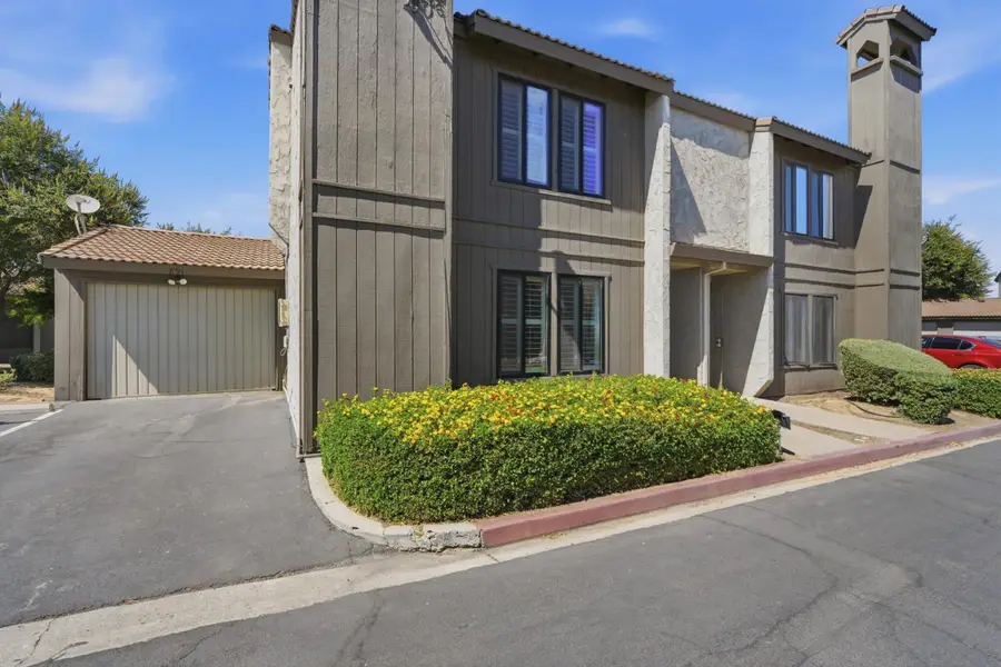 891 Greenfield Avenue, Hanford, CA 93230 - #2