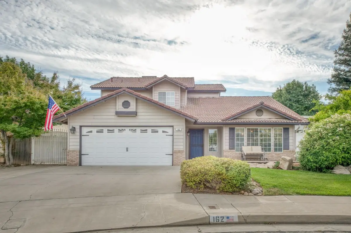 162 N Amber Avenue, Clovis, CA 93611 - #1