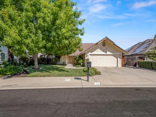741 E Wood Duck Circle, Fresno, CA 93730