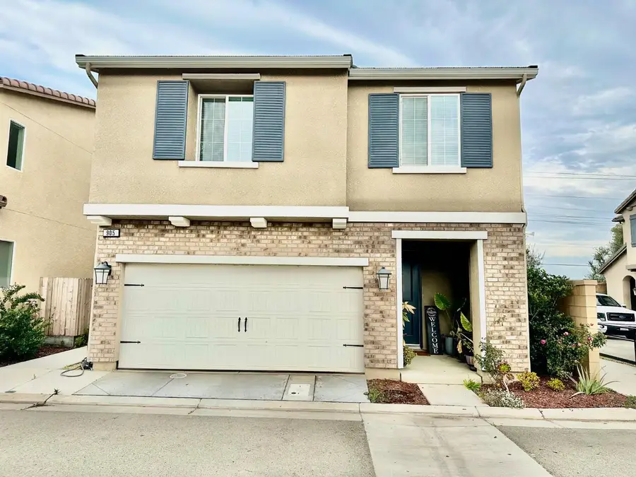 905 Wishon Avenue W, Madera, CA 93636 - #2