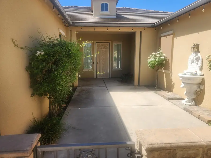 3282 Purvis Avenue, Clovis, CA 93619 - #3