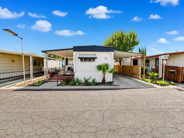 560 W Pleasant Avenue #74, Tulare, CA 93274